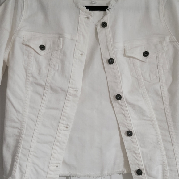 New Principle Denim The Jewel in White Denim Jacket - Picture 7 of 11